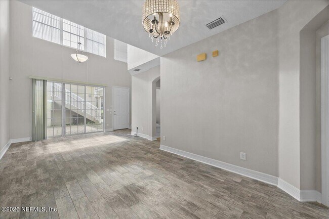 Building Photo - 539 Hedgewood Dr