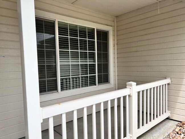 Building Photo - Beautiful single level home in Meridian with Community Pool!!