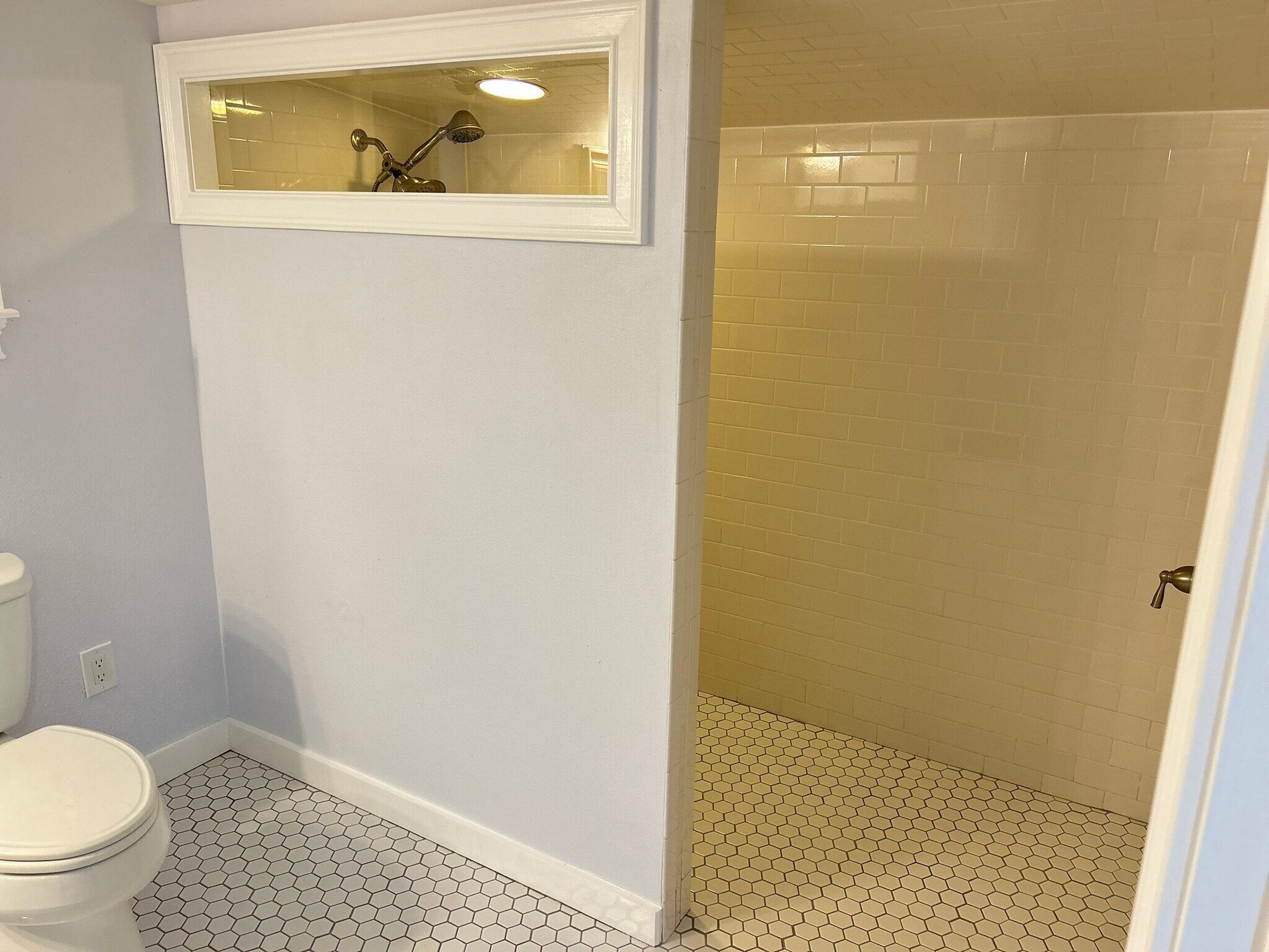 Building Photo - 221 Durrance St