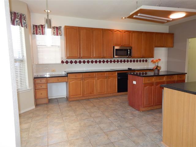 Building Photo - 2500 Coolwater Dr