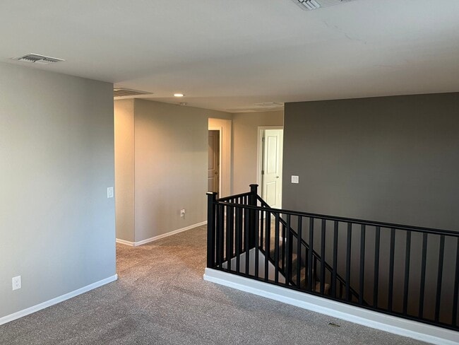 Building Photo - 17430 N 184th Ln