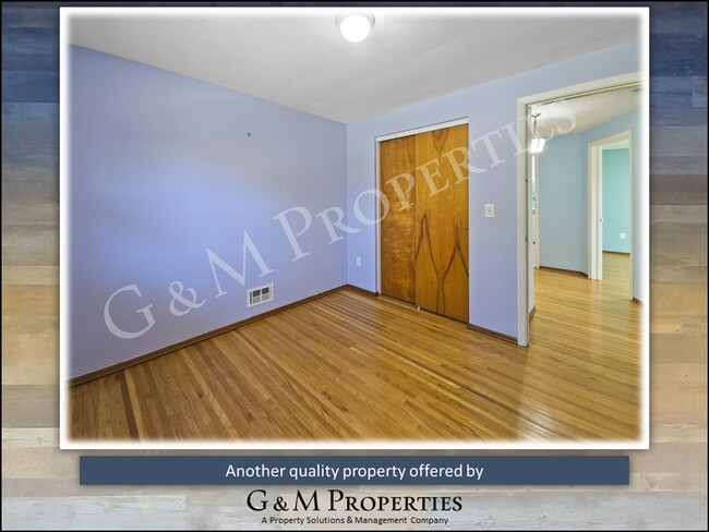 Building Photo - Rare 3/4 Bedroom in Gates/Chili School Dis...