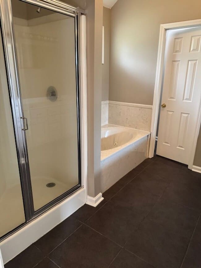 Building Photo - Renovated 3 Bedroom 2 Bath Home for Rent w...