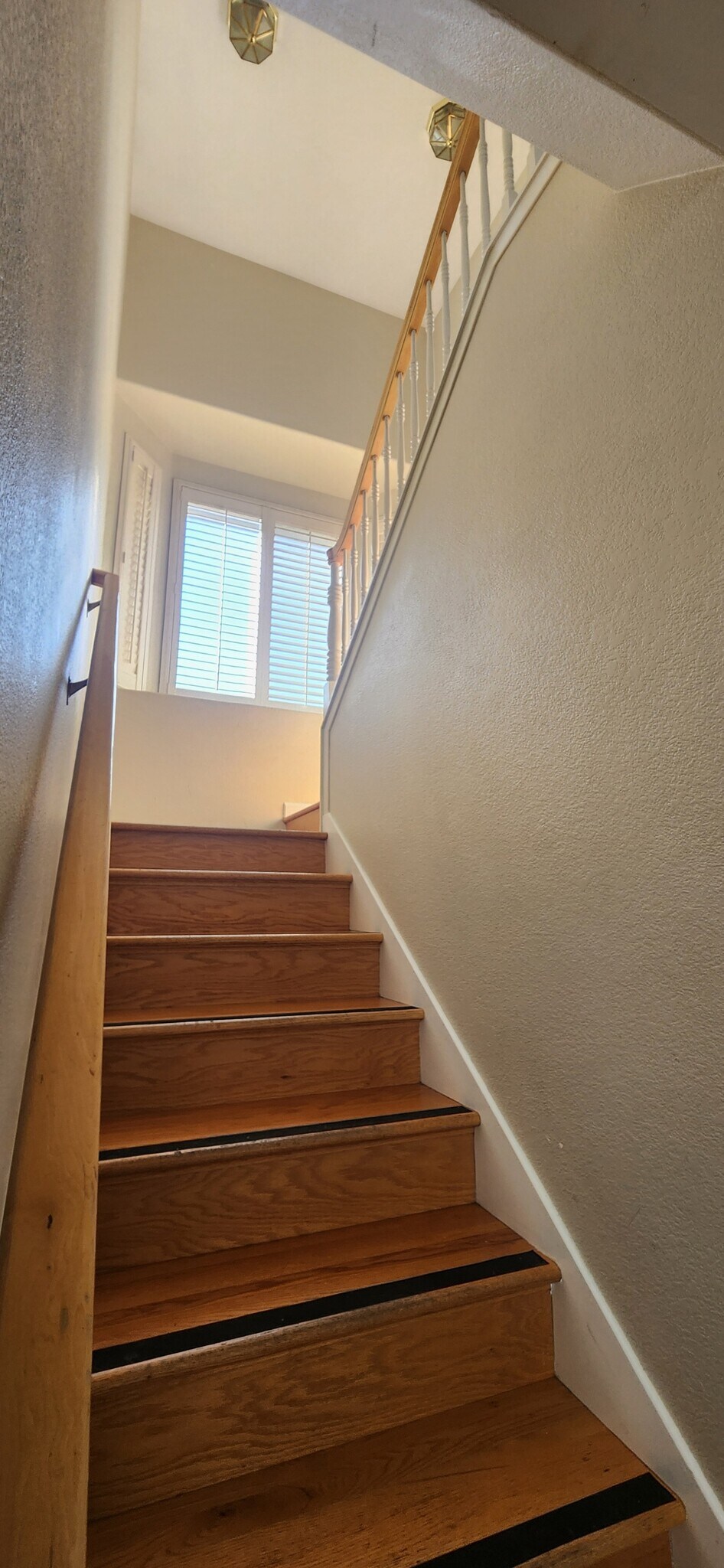 Building Photo - 267 W Springer Dr
