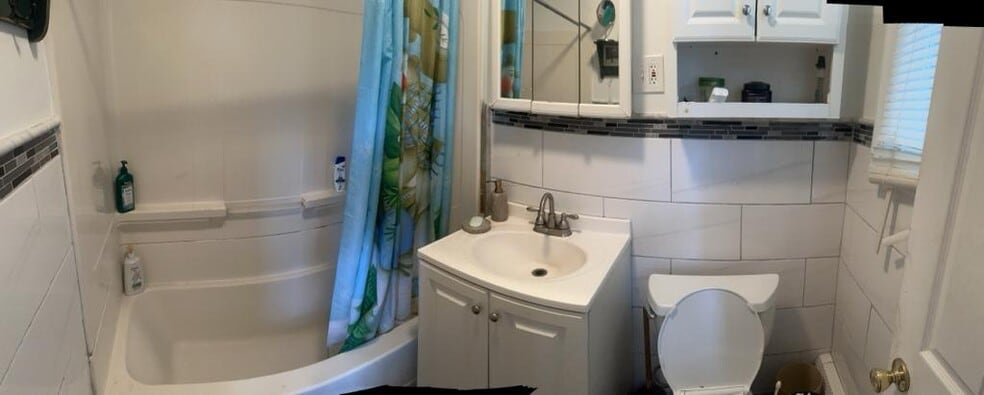 Building Photo - 47 Dogwood Rd