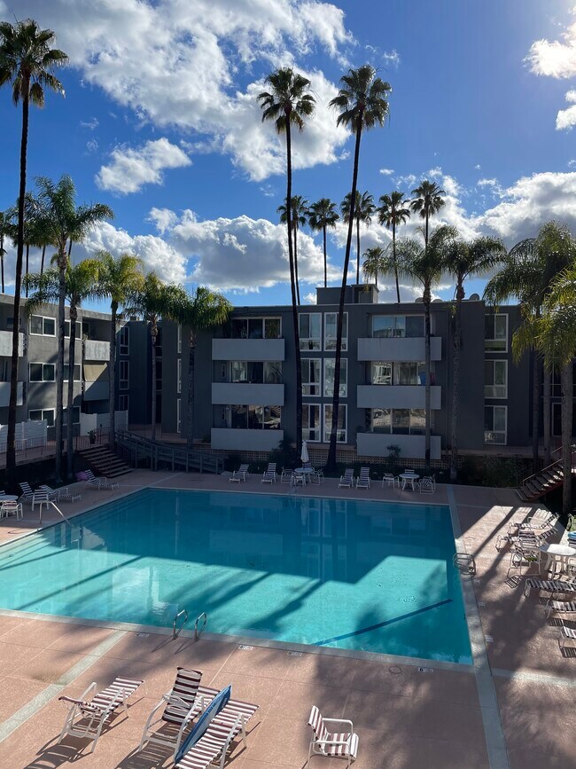 4915 Tyrone Ave 4915 Tyrone Ave Sherman Oaks CA 91423 Apartment Finder