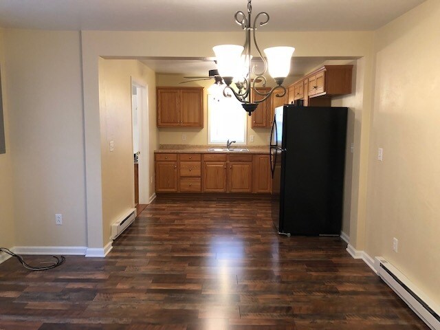 Building Photo - 1120 Manor Ave