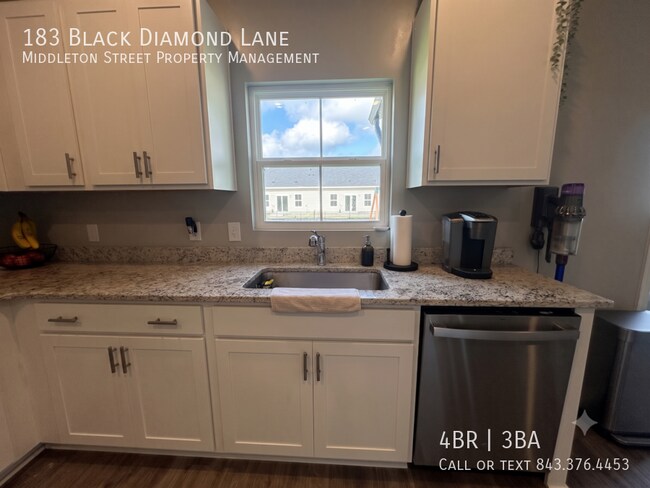 Building Photo - 183 Black Diamond Ln