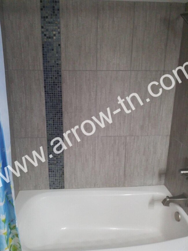 Building Photo - Great 1 bedroom, 1 bathroom condo in the h...