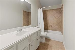Building Photo - 27411 Tracy Ridge Ct