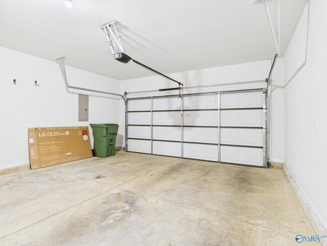 Building Photo - 149 Fernhill Dr NW