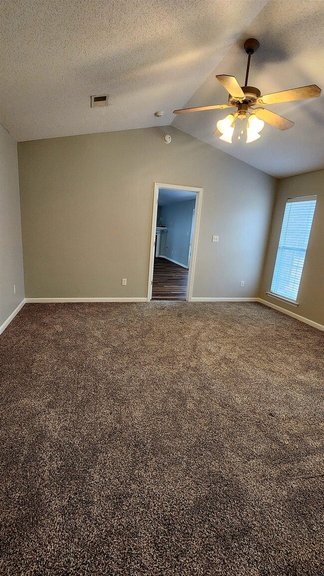 Building Photo - 5510 Underwood Cove