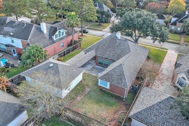 Building Photo - 21610 Emerald Ridge Cir