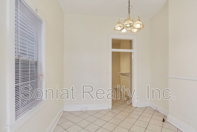 Building Photo - 8409 Cohn St