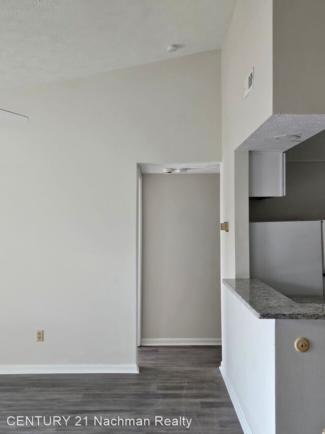 Building Photo - 1 br, 1 bath House - 21 Haverford Court