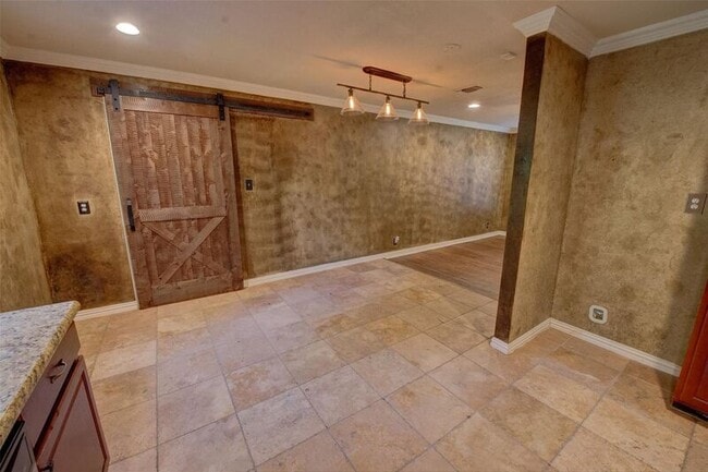 Building Photo - 1212 Marshalldale Dr