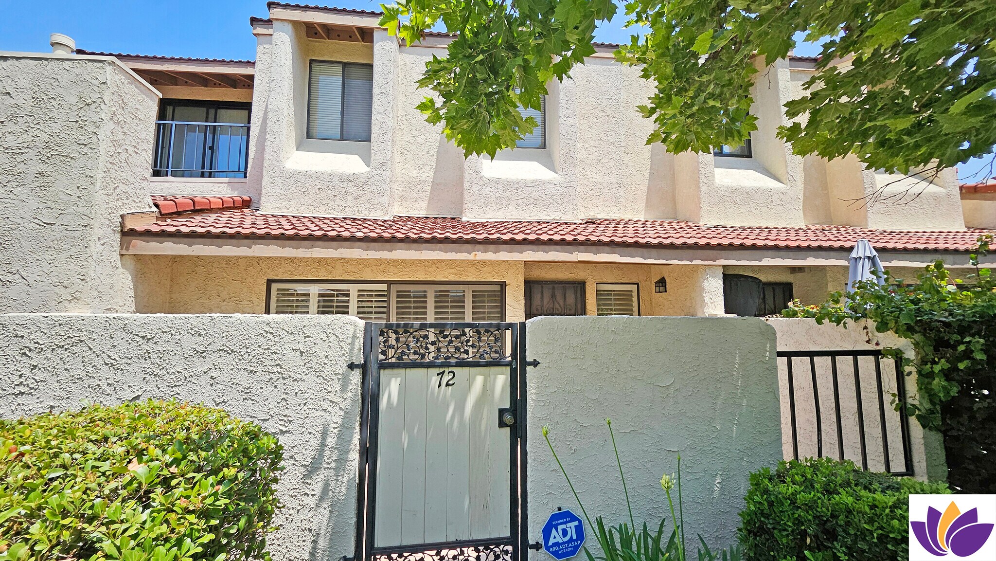Building Photo - 18130 Oxnard St