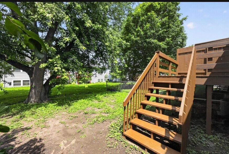 Building Photo - 642 Swan Dr