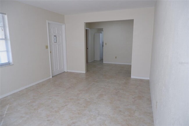 Building Photo - 8056 30th Ave N