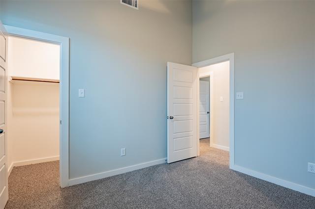 Building Photo - 741 Wheatfield Dr