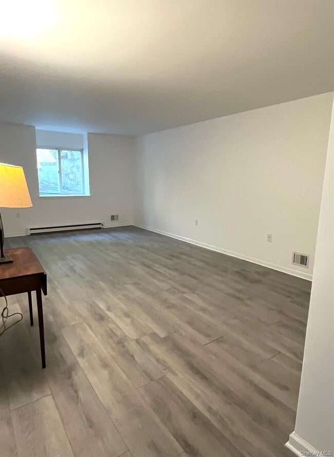 Building Photo - 7 Carroll Blvd