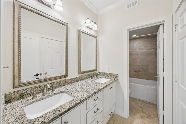 Building Photo - 12707 Boheme Dr