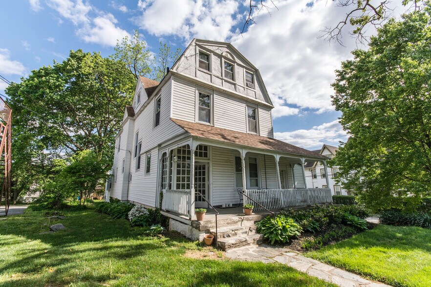 Building Photo - 157 Cricket Ave