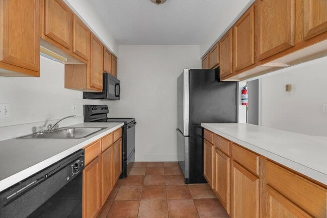 Building Photo - 2592 Eagles Cir