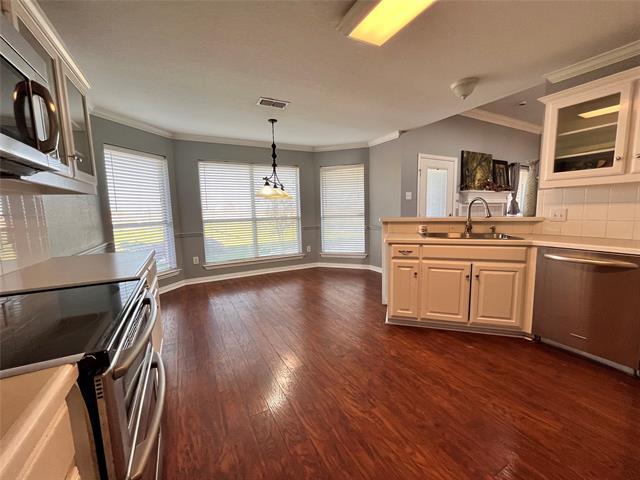 Building Photo - 111 Chambers Creek Cir