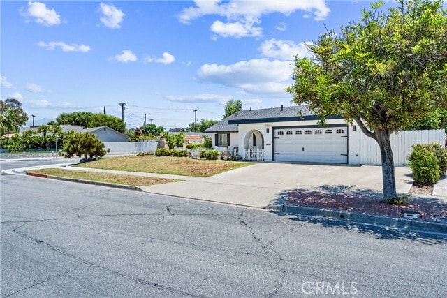 Building Photo - 24162 Fordview St