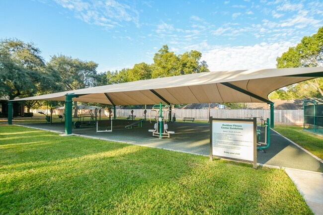 Building Photo - 6111 Ryegate Dr