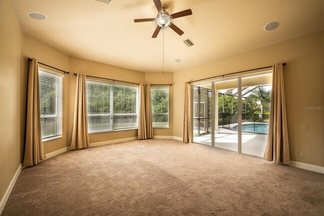 Building Photo - 3037 Lynwood Ct