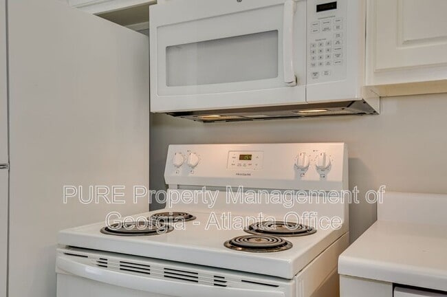 Building Photo - 126 Brittany Way