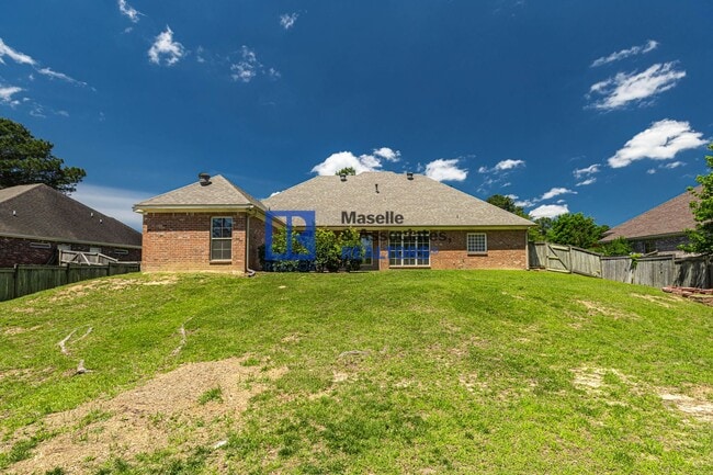Building Photo - 4 Bed/3 Bath home Ashbrooke Subdivision Madison MS