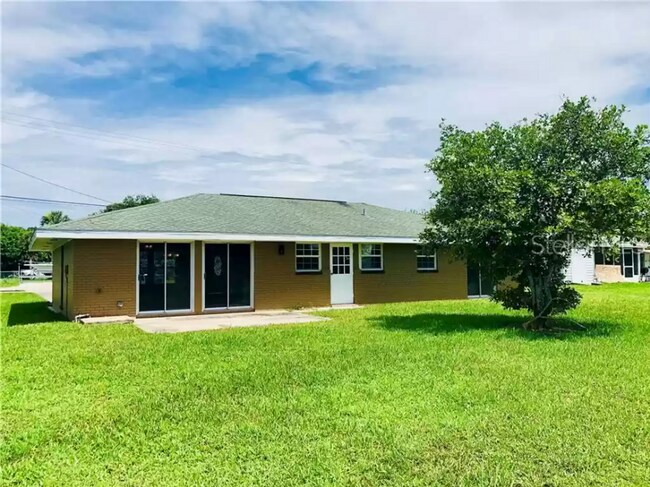 Building Photo - $1,895 ** AVAIL 6/7/25 ** 3 Bed / 2 Bath S...