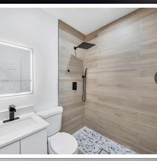 Building Photo - 6915 NW 4th Ct