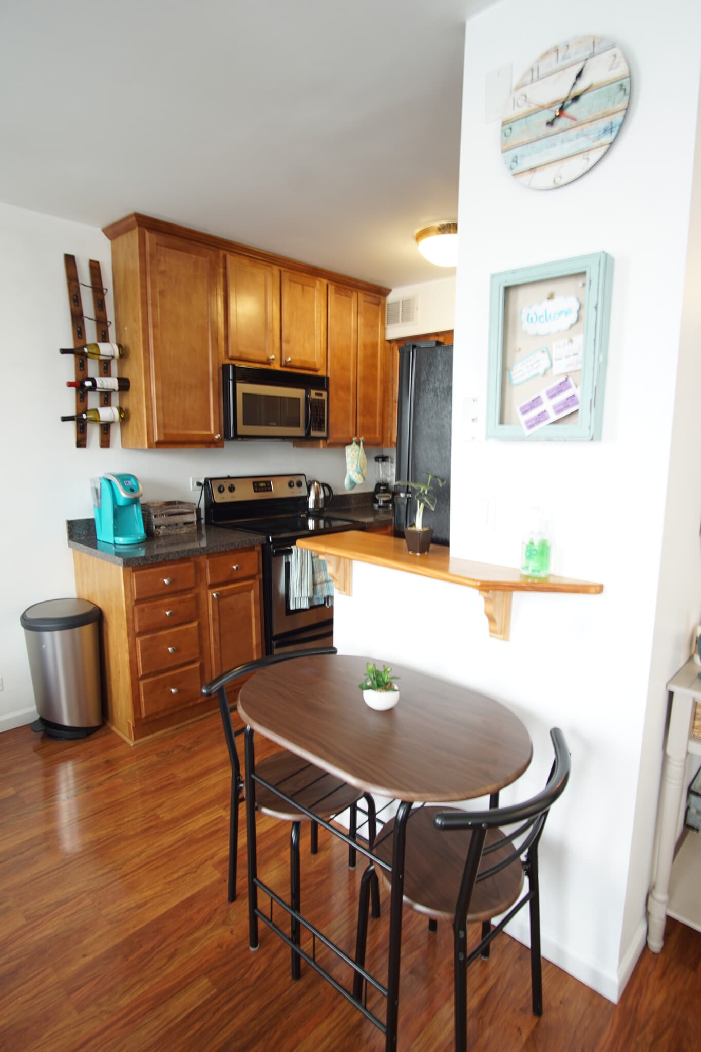 Building Photo - 636 W Webster Ave