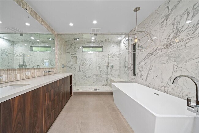 Building Photo - 1455 S Castello-