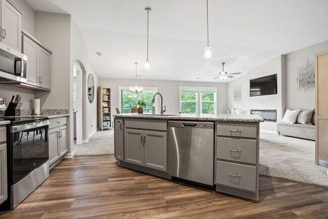 Building Photo - 2459 Bella Rdg