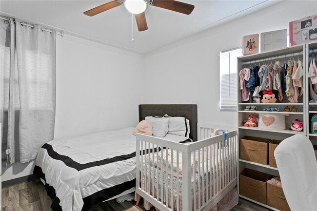 Building Photo - 487 89th Ave N