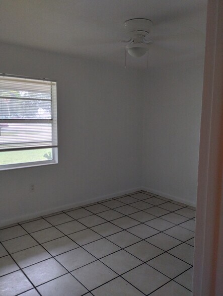 Building Photo - 8034 Orange Ave