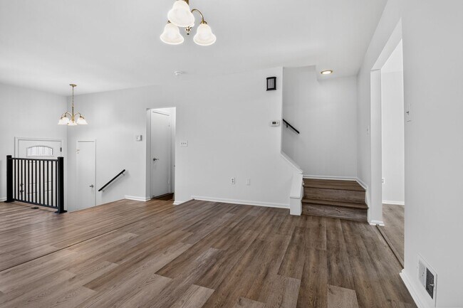 Building Photo - 5560 E Boniwood Turn