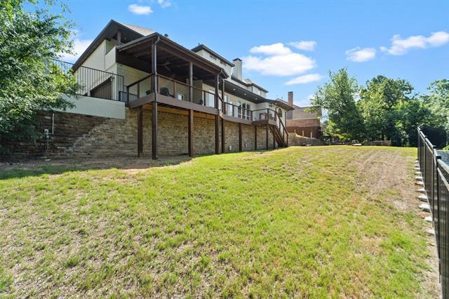 Building Photo - 621 Somerset Dr