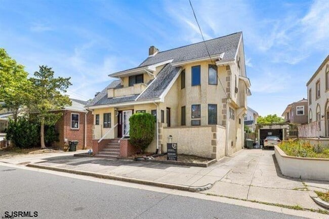 Primary Photo - 12 N Tallahassee Ave