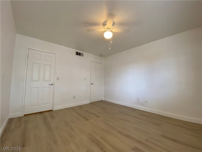 Building Photo - 5174 S Jones Blvd