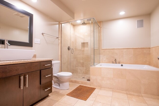 Building Photo - Magnolia 4 bedroom, 3 bathroom