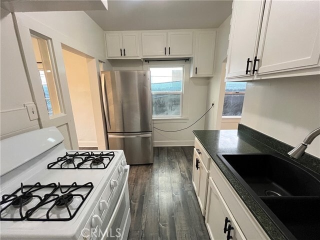 Building Photo - 1588 W 37th St