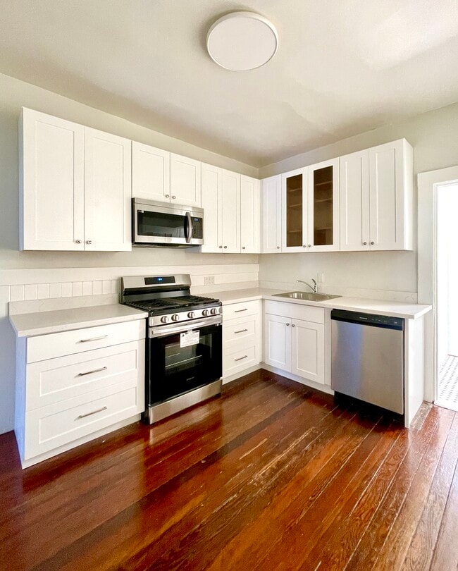 Building Photo - 34 Abbey St