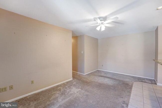 Building Photo - 3120 Valley Dr