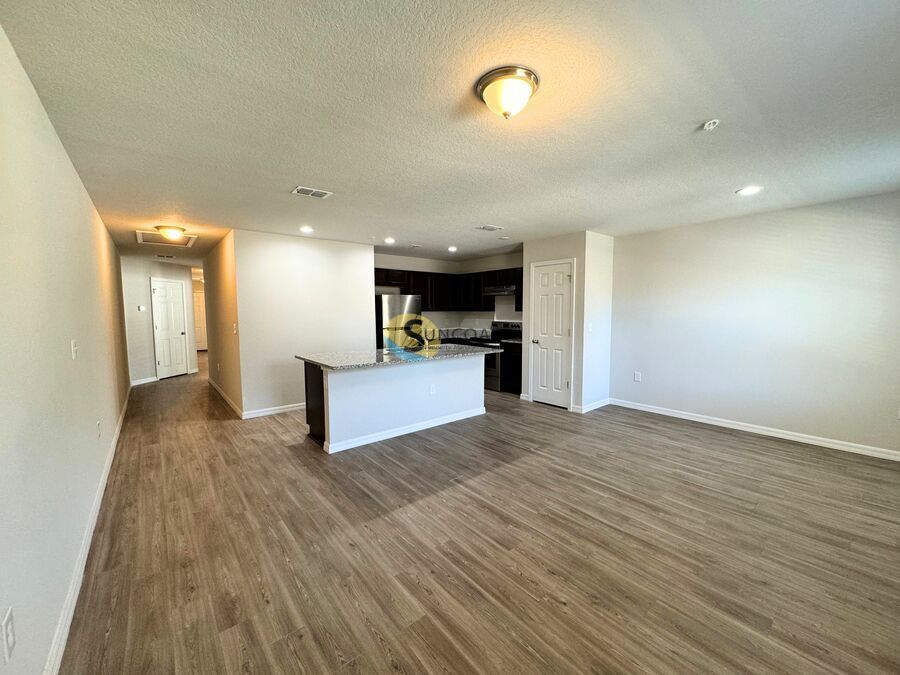 Building Photo - 7632 Mailes Ct